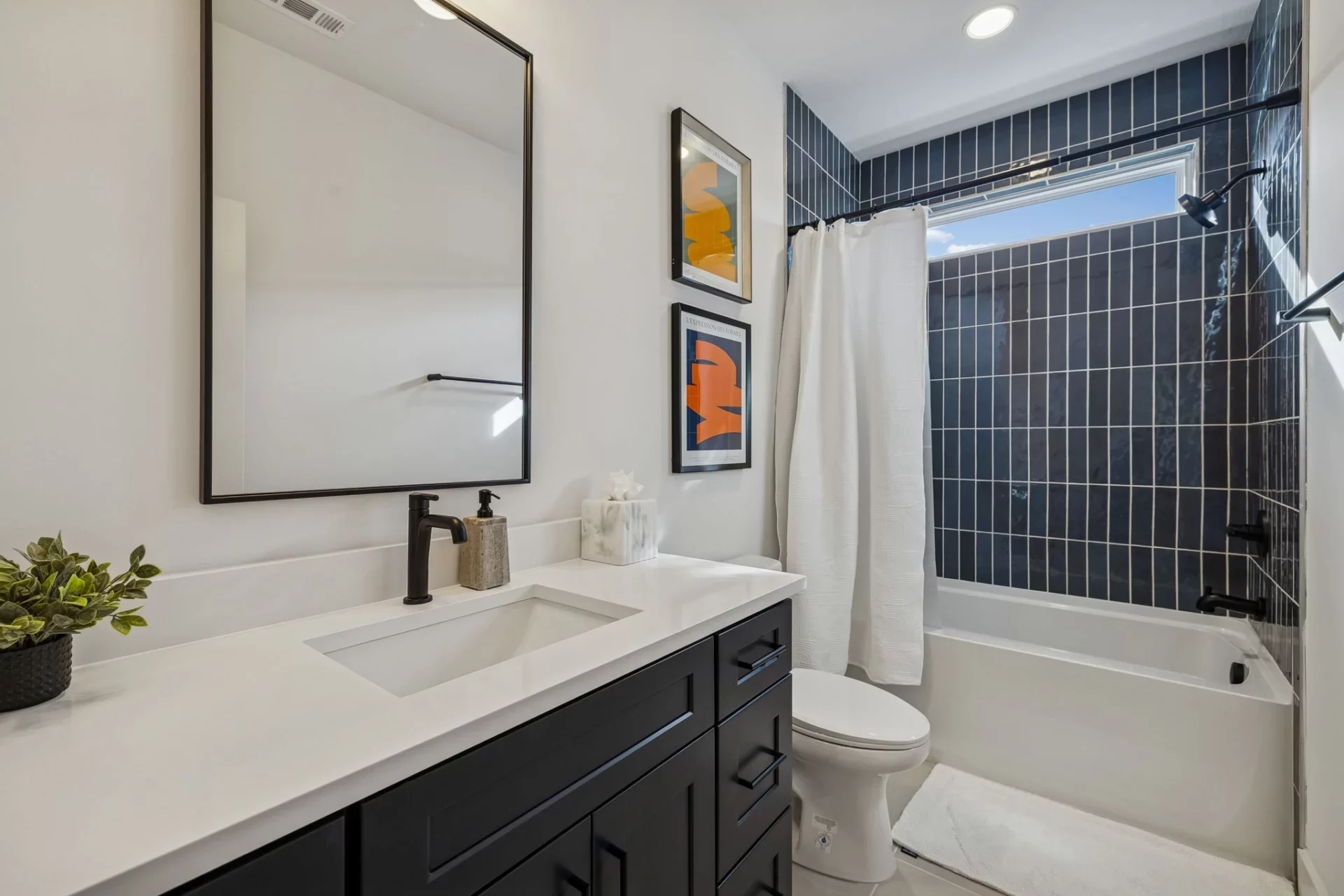 53-2623-Pennington-Ave-053.webp