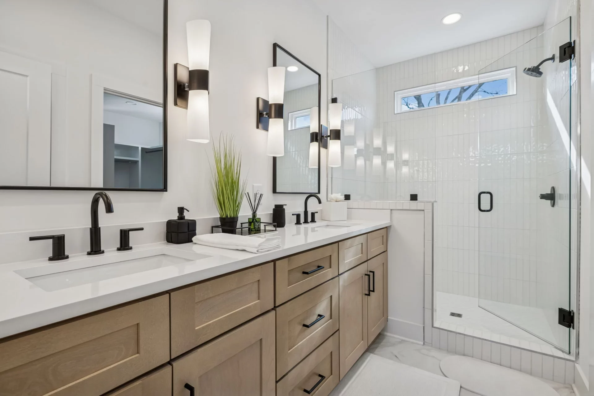 60-2623-Pennington-Ave-060.webp
