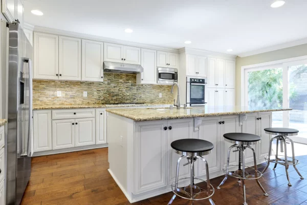 An image of a kitchen at the Gratitude Lodge facility